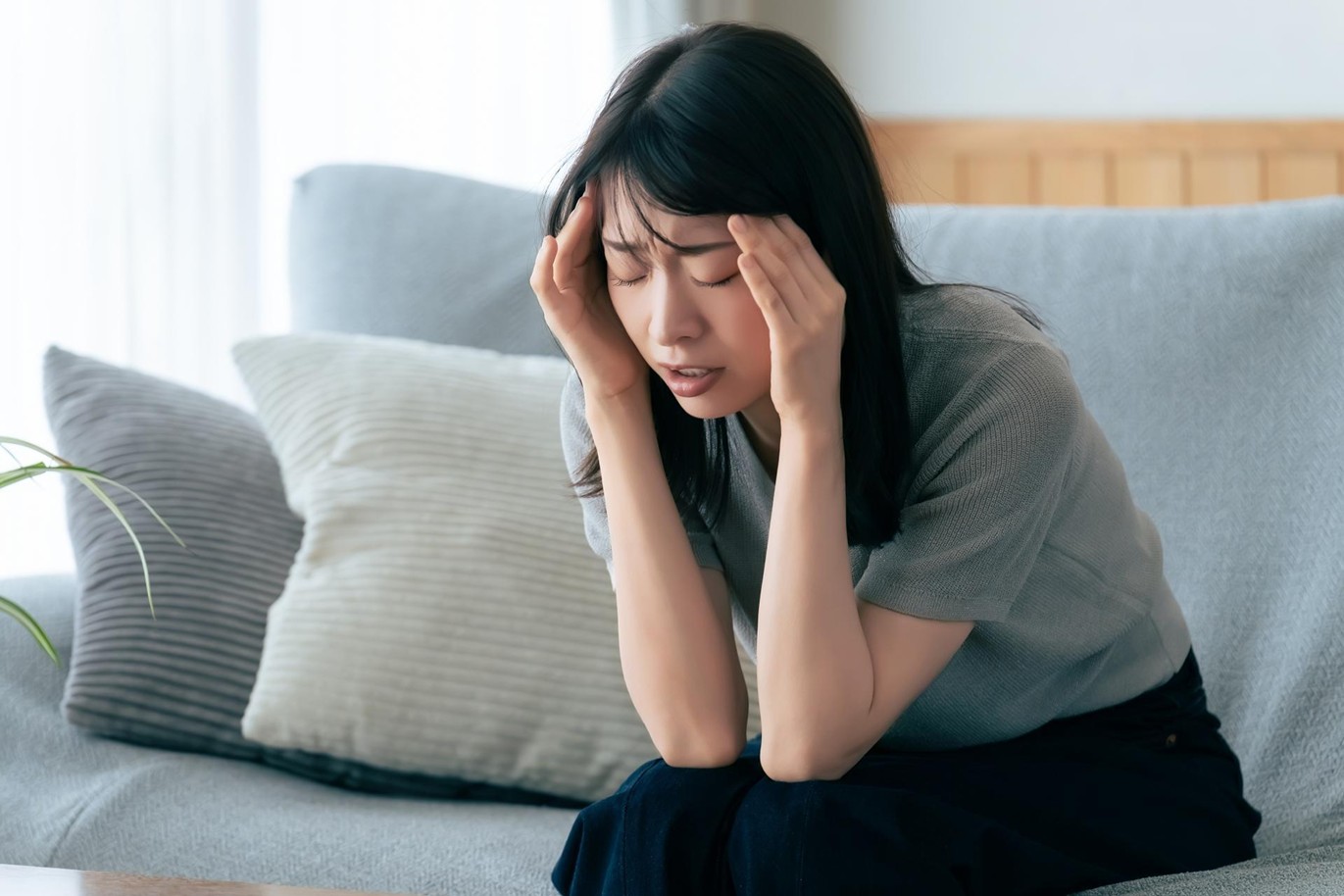 二日酔いの頭痛の治し方！自分でできる予防・対処法や薬の選び方