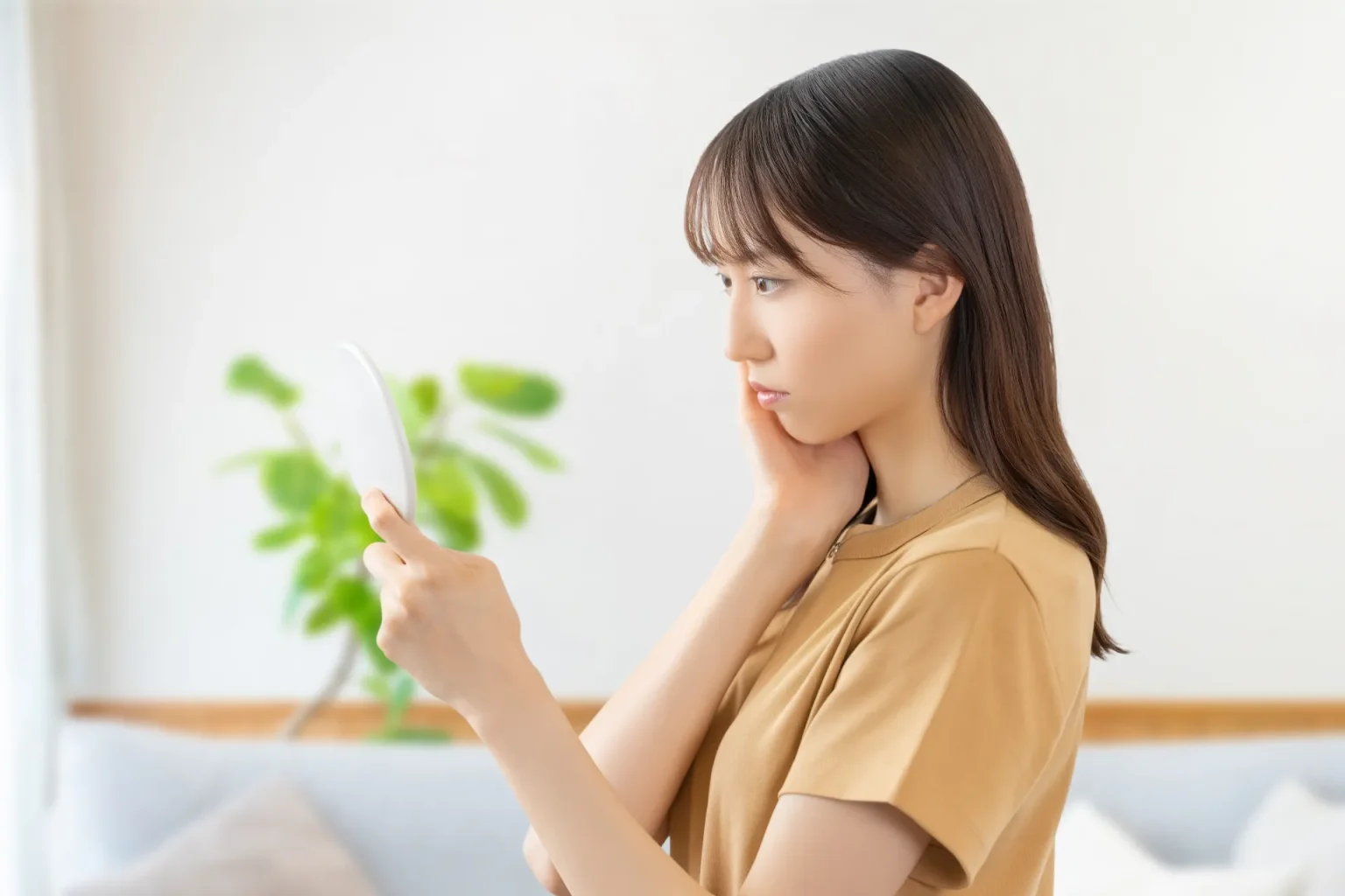 シミに効く内服薬を徹底解説！有効成分や市販薬と処方薬の違いも