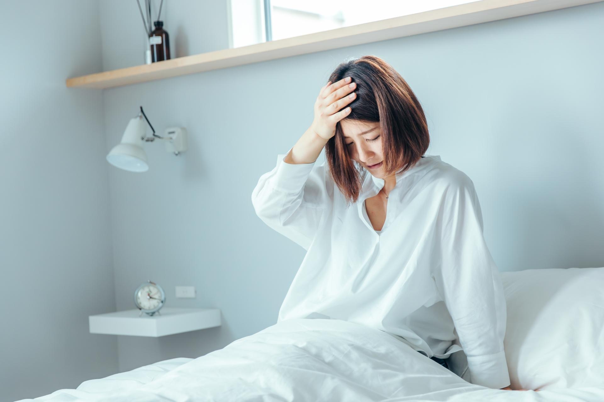 【症状別】二日酔いに効果的な薬を解説｜つらさを和らげる対処法や処方薬も紹介