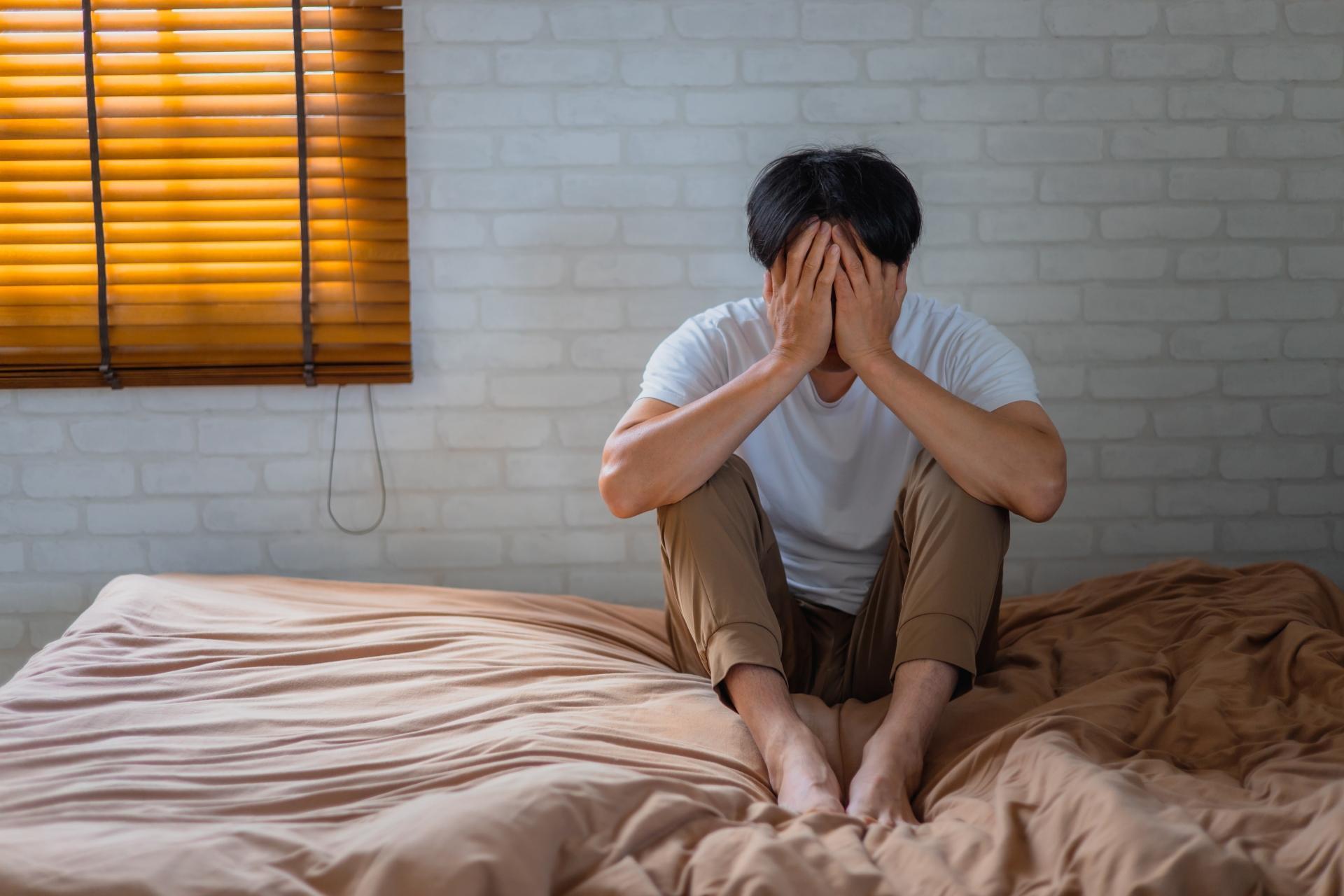 ED（勃起不全）の原因5つ｜年代別の勃たない原因や治し方、初期症状を解説