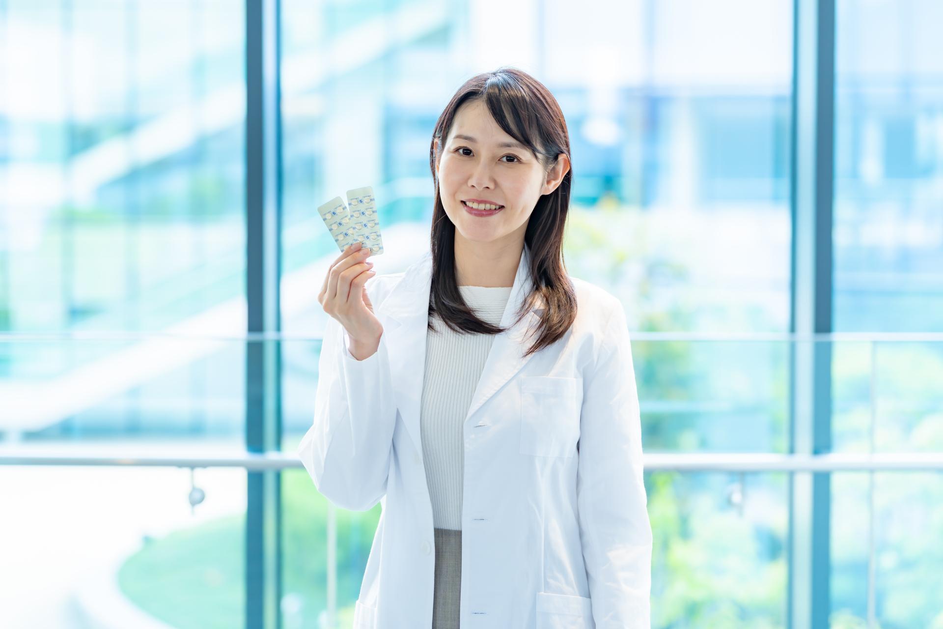 皮膚科でハイドロキノンを処方してもらうには？処方薬・市販薬の違いや保険適用について