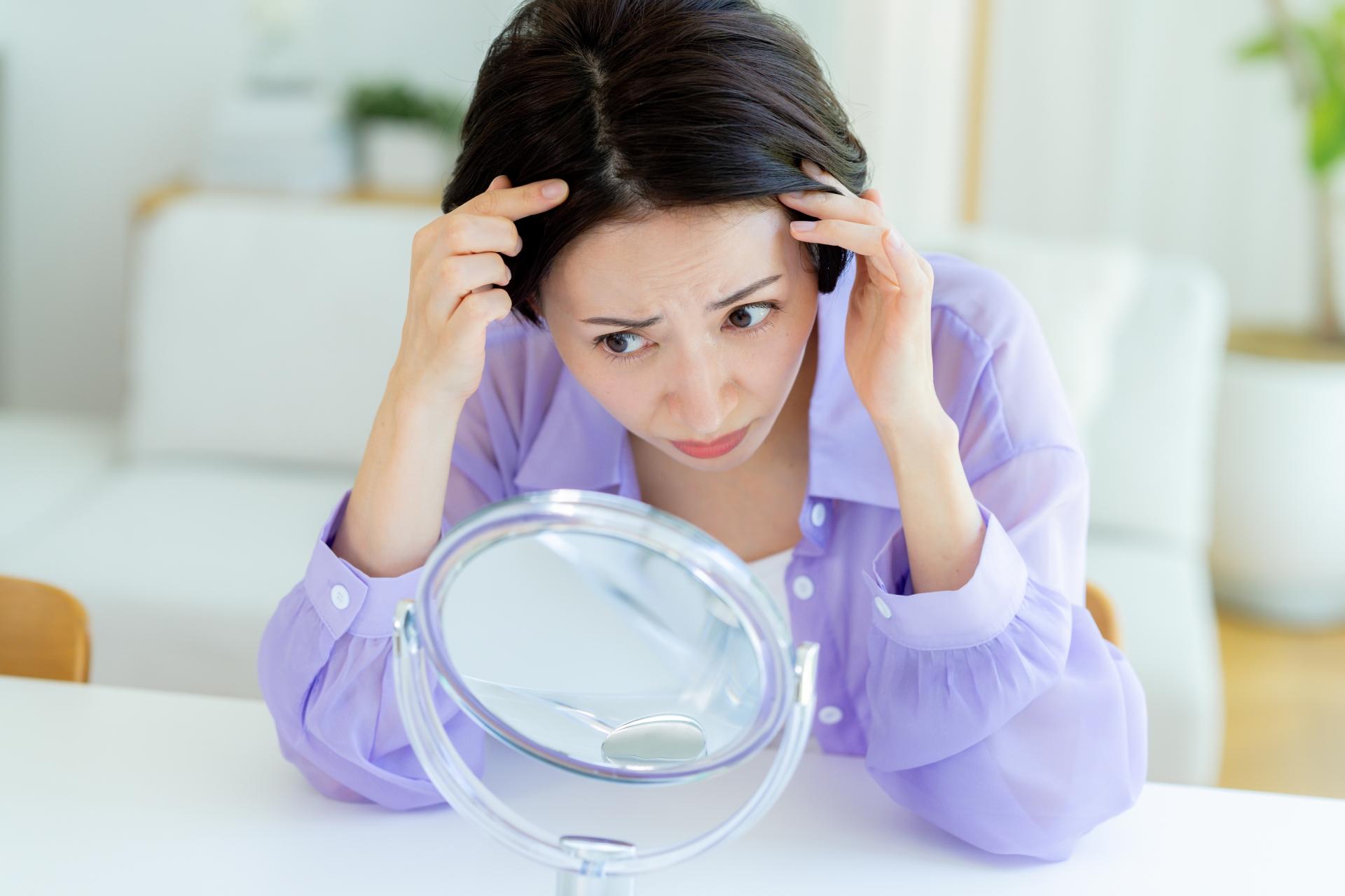 女性の薄毛とは？種類・原因から対策・治療法まで徹底解説